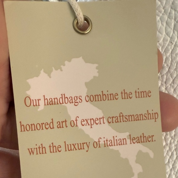 VALENTINA Convertible Bag - Picture 15 of 15